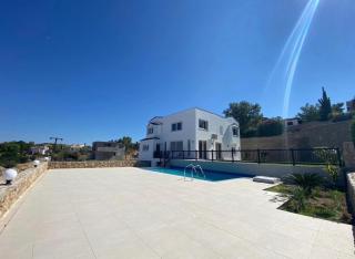 Luxurious Family Only Villa Private Pool - 3