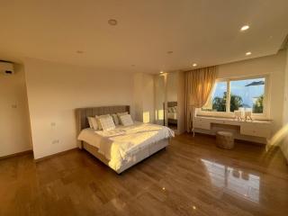 Luxurious Family Only Villa Private Pool - 2