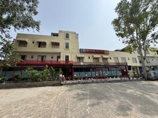 Crystael Hotel - 3