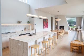 Moderna Mornington with Swimming Pool - 8