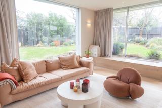 Moderna Mornington with Swimming Pool - 2