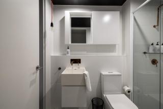Cozy Fitzroy Hideaway Free Parking near Smith St - 4