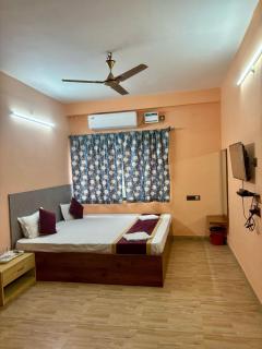 Krishna Shree Guest House - 9