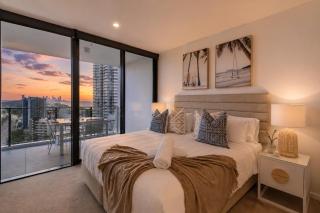 Burleigh Seaside Sanctuary, Pool, Gym, Sea Views, Tram - 8
