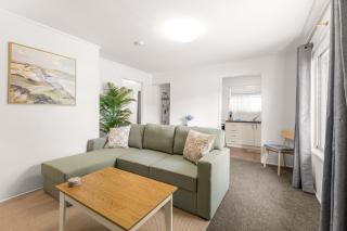 Peaceful 1-Bed Apartment in Kedron with Parking - 9