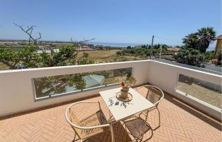 Awesome Home In Crotone With Private Swimming Pool, Can Be Inside Or Outside - 8