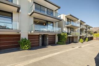 Lakeview Luxury Alpine Retreat - 4