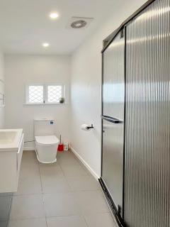 6mins to airport Large Family House - 3