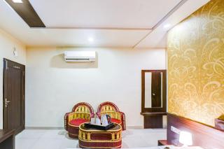 Super Collection O Sindhi Camp Formerly Hotel Abhinandan Inn - 2