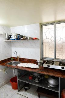 Madhuri Budget Non-AC 2BHK Homestay with Kitchen and WiFi - 1