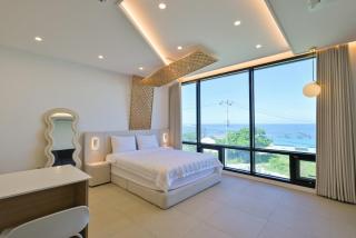 Gampo Case Pool Villa - 6