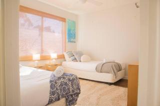 Coastal Retreat: Beach, BBQ, Family - 9