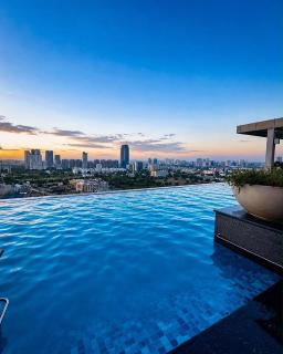 Luxury Skyhigh Studio with infinity pool M3M Myden - 9