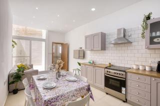 New to the market - 4BR Home in central Sliema by SF Homes - 2