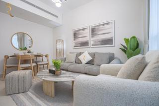 Stylish 2BR - City Chic Elegant Luxe Escape - Abu Dhabi - 7