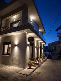 Port 7 Suites - 5
