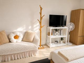 Apartment Phuket Old Town Fast Wifi Netflix Pool Gym Cityview - 8