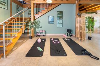 Alpine Clubhouse Wellness-Entertainment-Villa - 5