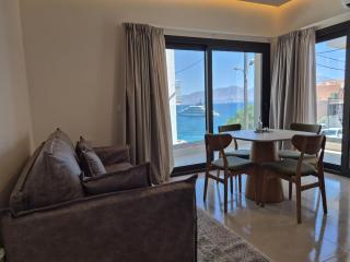 Port 7 Suites - 2