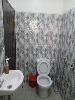 MG's Sunrise Studio Apartment with Balcony & Mt Kenya Views - 1