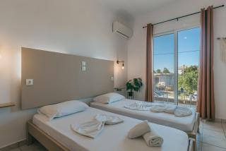 Shanti Studios & Apartments - 2