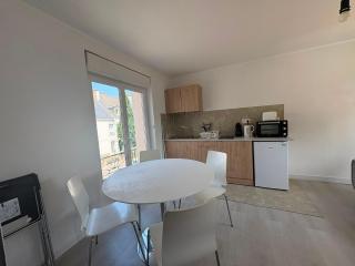 T3 Idéal Familles et Pros , Jardin et Espace Repas - 8