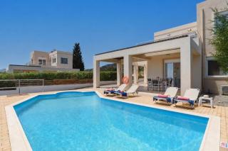 Villa Phoebe Gennadi - 9