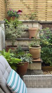Courtyard Garden Flat - 4