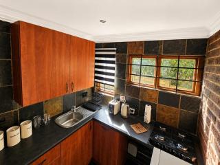 Avenue Blue Guesthouse - 2