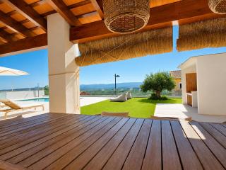 CASA FLORIT - Eco Luxury Villa - Private Pool and BBQ for 8 Guests - 1