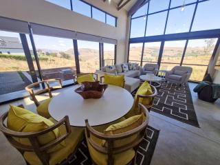 Highland Gate Golf Estate Boma Mountain Views - 5