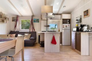 Maison mobile sur terrain de loisir - 6