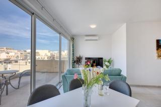 Luxury Gzira Penthouse 1BR Terrace - 8