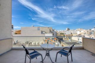 Luxury Gzira Penthouse 1BR Terrace - 5