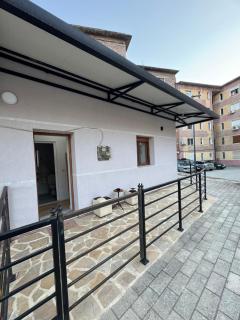 Central Rooms Permet - 1