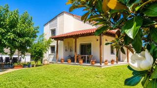 Isidoros House - 9