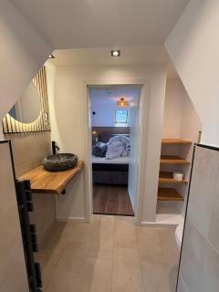 EJ Apartments - 5
