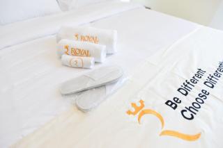 Bright 2BR Haven -Mangrove Breeze Retreat - Abu Dhabi - 5