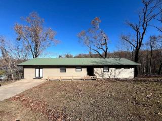 Peaceful Lakeside Cabin with Private Dock near Bentonville & Fayetteville, Arkansas - 0