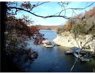 Peaceful Lakeside Cabin with Private Dock near Bentonville & Fayetteville, Arkansas - 6