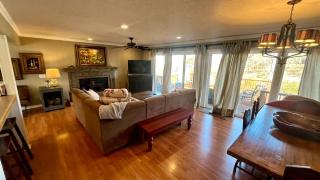 Peaceful Lakeside Cabin with Private Dock near Bentonville & Fayetteville, Arkansas - 5
