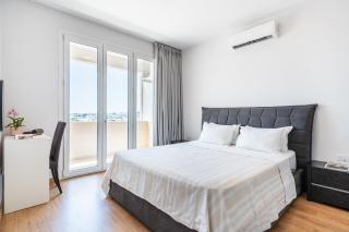 Limassol Marina Seaview Suite - 9