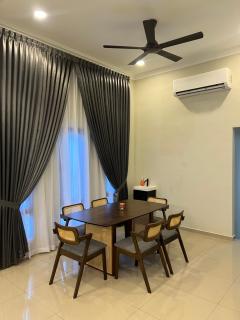 RUMAKITA Homestay - 4