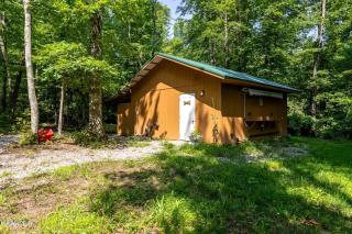 Peaceful Farmstay Cabin Near Cumberland Mountain State Park, Clarkrange, Tennessee - 5