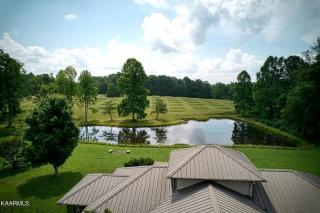 Peaceful Farmstay Cabin Near Cumberland Mountain State Park, Clarkrange, Tennessee - 4