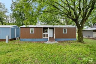Modern Tiny Home with Office Space near Crystal Lake and Downtown Decatur, Arkansas - 0