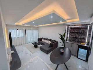 Luxury apartment in Abidjan - 0