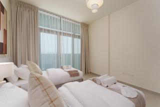 Serene 2BR Retreat on Saadiyat Island Near Louvre By ĀYA Boutique - 7