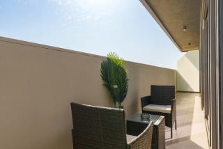 Serene 2BR Retreat on Saadiyat Island Near Louvre By ĀYA Boutique - 4