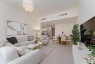 Serene 2BR Retreat on Saadiyat Island Near Louvre By ĀYA Boutique - 3